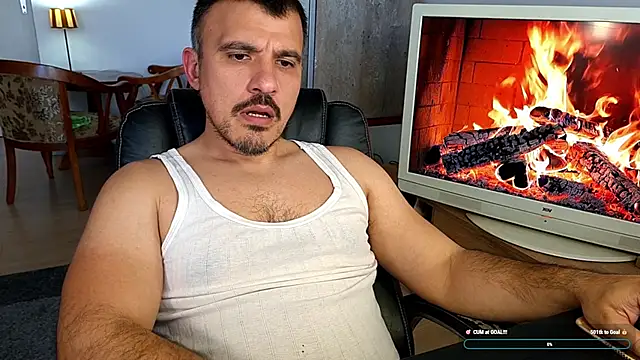 Snapshot of officeman7 chatting on 30, 4, 2026 officeman7 online show from 30, 4, 2026