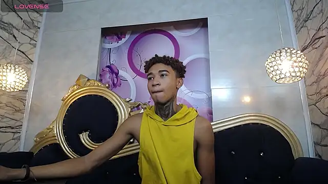 sexy blacks  online show from 27, 1, 2025