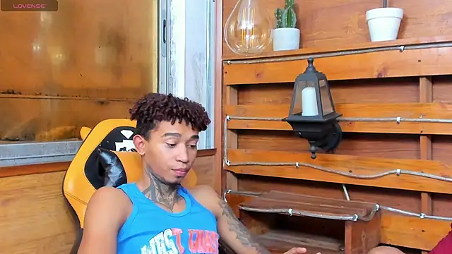 sexy blacks  online show from 18, 9, 2025