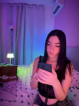 Snapshot of ShannonShanny chatting on 6, 11, 2025 ShannonShanny online show from 6, 11, 2025