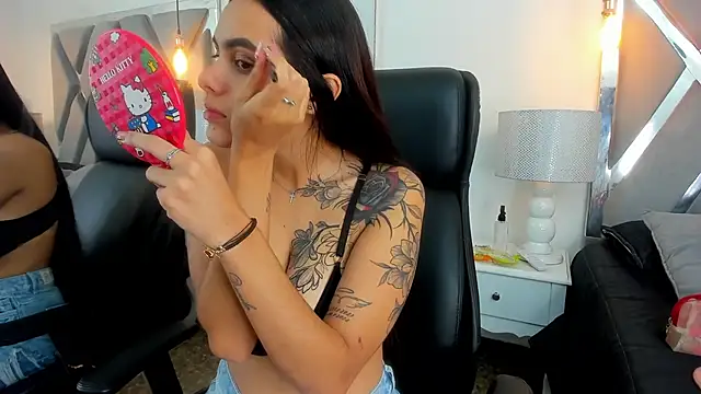 ChloeHarper  online show from 25, 10, 2025