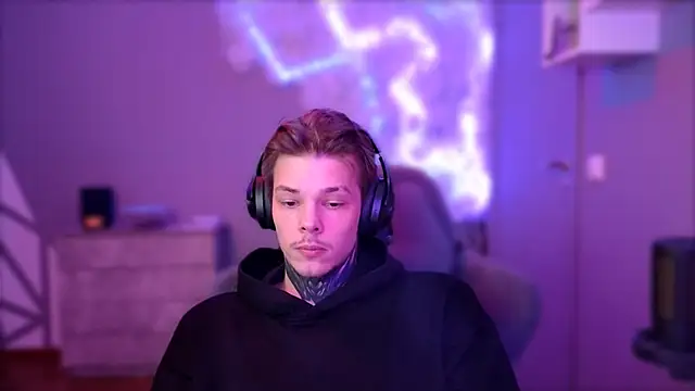 Snapshot of DENIS_HERE chatting on 14, 12, 2024 DENIS HERE online show from 14, 12, 2024