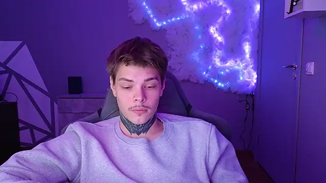 Snapshot of DENIS_HERE chatting on 24, 12, 2024 DENIS HERE online show from 24, 12, 2024