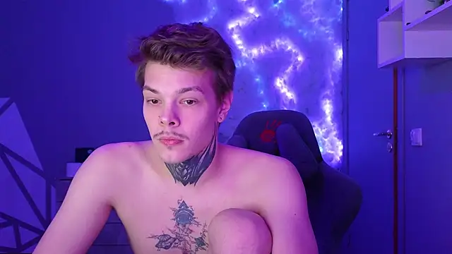 Snapshot of DENIS_HERE chatting on 30, 12, 2024 DENIS HERE online show from 30, 12, 2024