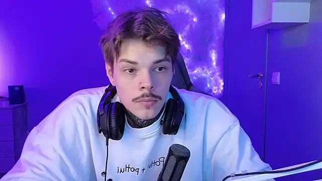 Snapshot of DENIS_HERE chatting on 23, 1, 2025 DENIS HERE online show from 23, 1, 2025