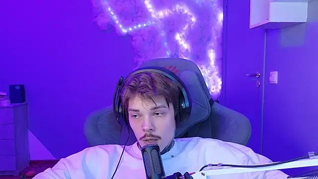 Snapshot of DENIS_HERE chatting on 23, 1, 2025 DENIS HERE online show from 23, 1, 2025