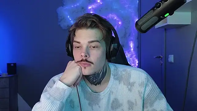 Snapshot of DENIS_HERE chatting on 30, 1, 2025 DENIS HERE online show from 30, 1, 2025