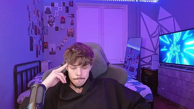 Snapshot of DENIS_HERE chatting on 6, 2, 2025 DENIS HERE online show from 6, 2, 2025