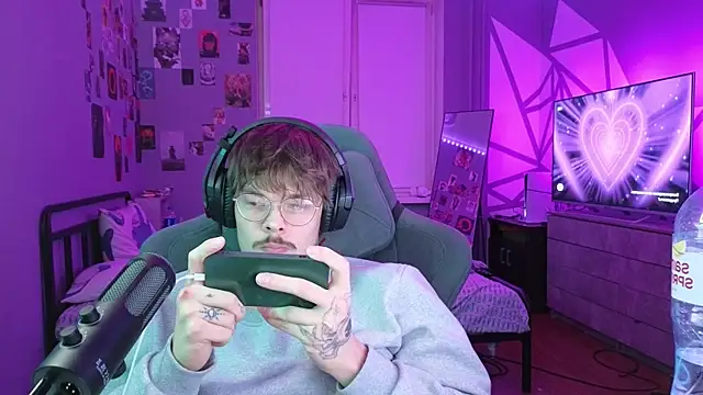 Snapshot of DENIS_HERE chatting on 11, 2, 2025 DENIS HERE online show from 11, 2, 2025