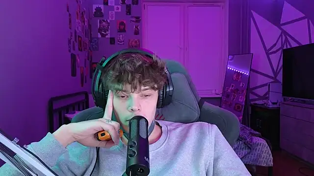 Snapshot of DENIS_HERE chatting on 12, 2, 2025 DENIS HERE online show from 12, 2, 2025