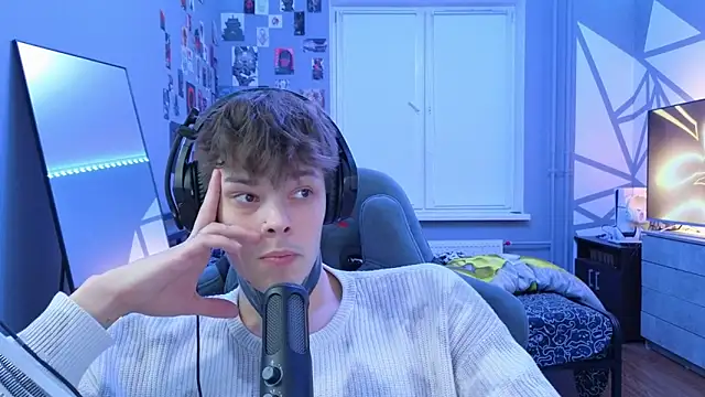 Snapshot of DENIS_HERE chatting on 28, 2, 2025 DENIS HERE online show from 28, 2, 2025