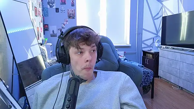 Snapshot of DENIS_HERE chatting on 16, 3, 2025 DENIS HERE online show from 16, 3, 2025