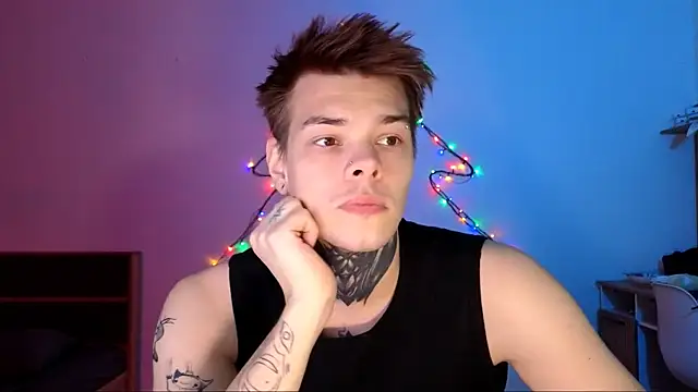 Snapshot of DENIS_HERE chatting on 3, 12, 2025 DENIS HERE online show from 3, 12, 2025