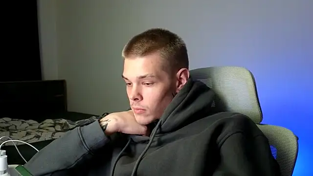DENIS HERE online show from 25, 5, 2026