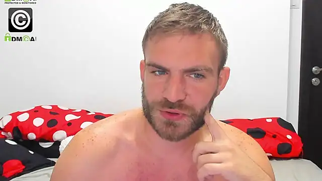 Snapshot of 10in_deluxe chatting on 5, 12, 2024 10in deluxe online show from 5, 12, 2024