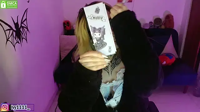 Snapshot of Ivy1111 chatting on 11, 11, 2025 Ivy1111 online show from 11, 11, 2025