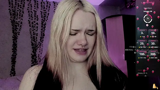 strawberry elfcat online show from 28, 2, 2026