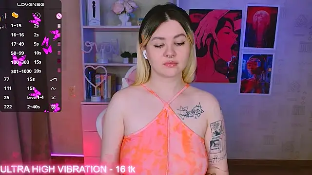 Snapshot of cutie_mili chatting on 7, 2, 2025 cutie mili online show from 7, 2, 2025