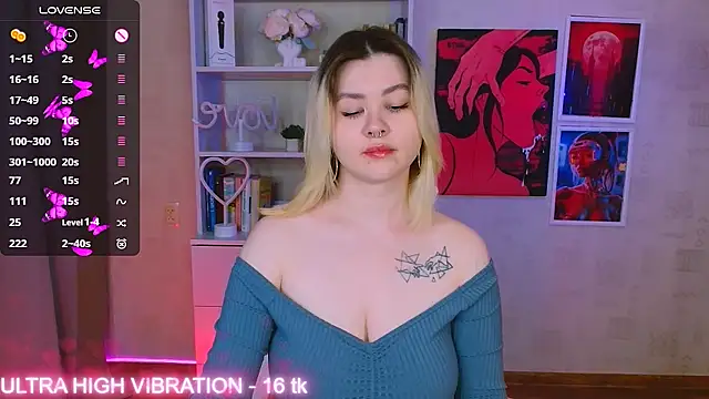 Snapshot of cutie_mili chatting on 15, 2, 2025 cutie mili online show from 15, 2, 2025