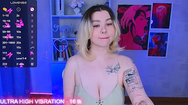 Snapshot of cutie_mili chatting on 17, 3, 2025 cutie mili online show from 17, 3, 2025