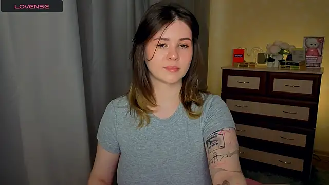 cutie mili online show from 17, 4, 2026