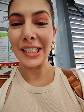 scarlett moore online show from 26, 11, 2025