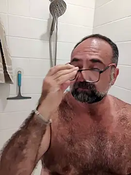 chainjulious online show from 4, 3, 2025