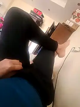 Snapshot of DesiRocco7 chatting on 6, 3, 2025 DesiRocco7 online show from 6, 3, 2025