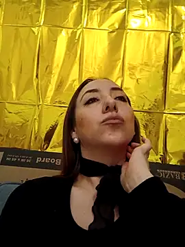 Mia Novikov online show from 13, 4, 2026