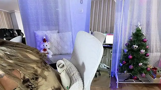 Tawny cox online show from 22, 12, 2025