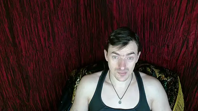 Snapshot of ConanJones chatting on 26, 11, 2025 ConanJones online show from 26, 11, 2025