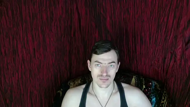 Snapshot of ConanJones chatting on 28, 11, 2025 ConanJones online show from 28, 11, 2025