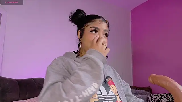 foxxy-lov3 online show from 12, 2, 2026