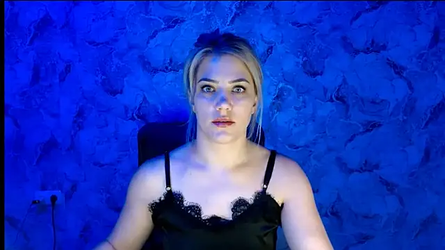 Snapshot of nika_gold1 chatting on 14, 10, 2025 nika gold1 online show from 14, 10, 2025