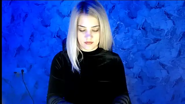 Snapshot of nika_gold1 chatting on 27, 10, 2025 nika gold1 online show from 27, 10, 2025