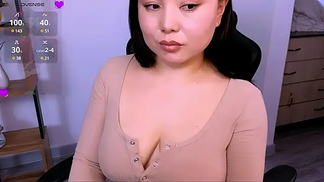 Snapshot of HinaJeen chatting on 16, 3, 2025 HinaJeen online show from 16, 3, 2025