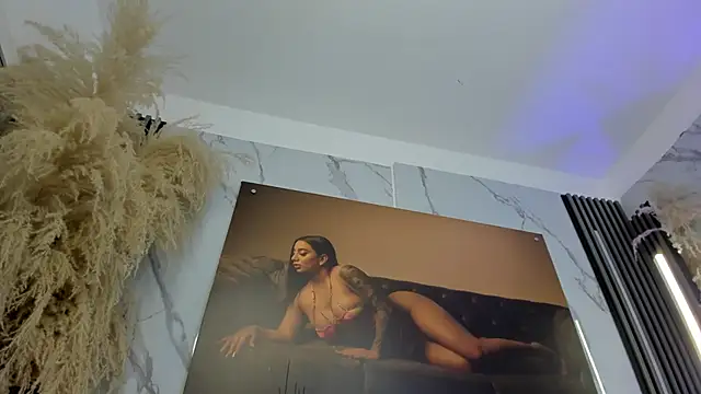 sofhiaa adaams online show from 2, 12, 2025