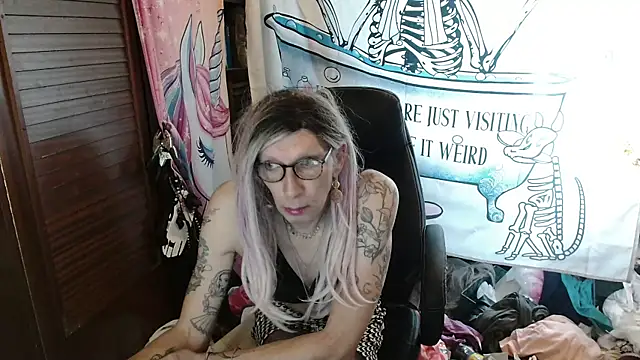 Snapshot of Ombeline1 chatting on 12, 3, 2026 Ombeline1 online show from 12, 3, 2026