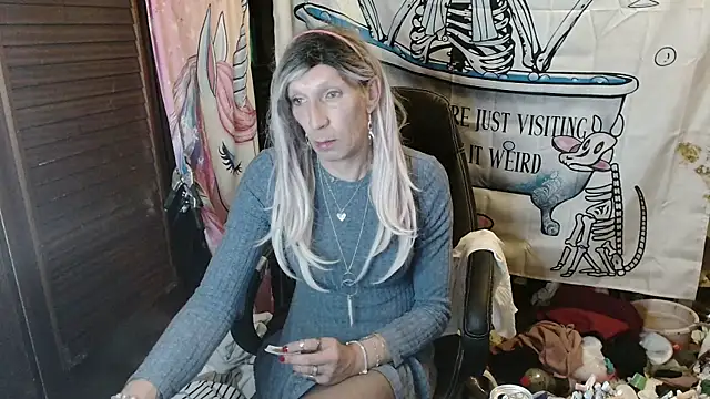 Snapshot of Ombeline1 chatting on 23, 3, 2026 Ombeline1 online show from 23, 3, 2026