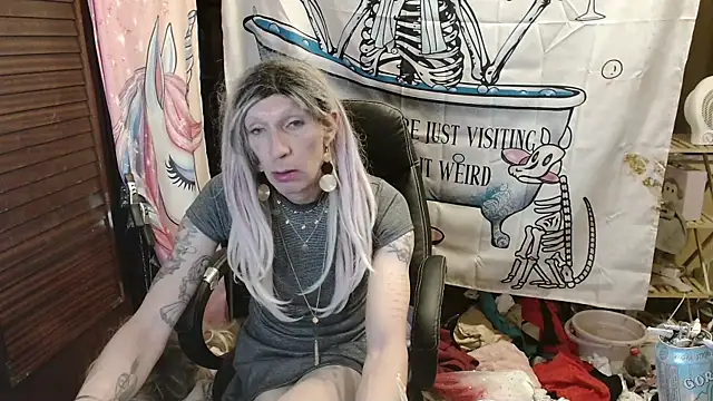 Snapshot of Ombeline1 chatting on 27, 3, 2026 Ombeline1 online show from 27, 3, 2026