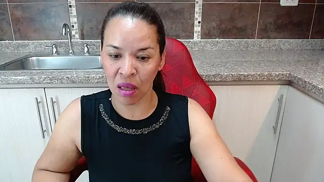 Snapshot of Lizeth_Bels chatting on 18, 10, 2025 Lizeth Bels online show from 18, 10, 2025