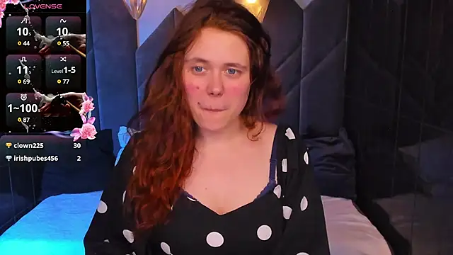 Snapshot of SophiePure chatting on 25, 2, 2025 SophiePure online show from 25, 2, 2025