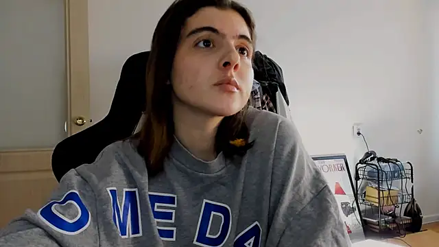 emmamurrr online show from 20, 12, 2024