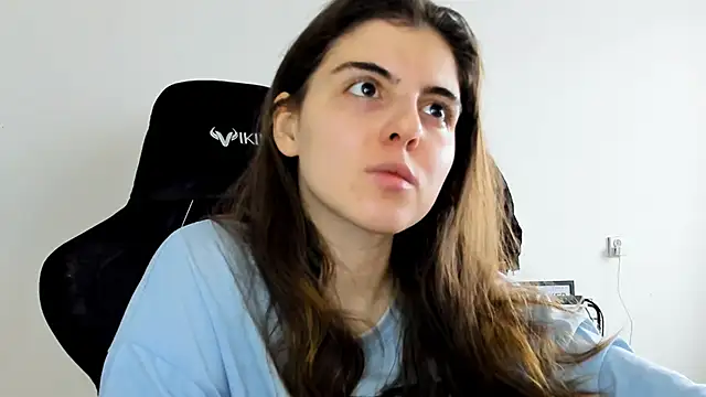 emmamurrr online show from 15, 12, 2025