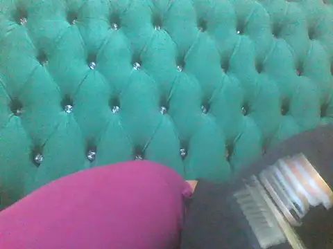 Snapshot of Sexy_Riri chatting on 28, 10, 2025 Sexy Riri online show from 28, 10, 2025