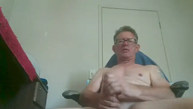 Snapshot of butseriouslykahnt chatting on 22, 1, 2025 butseriouslykahnt online show from 22, 1, 2025