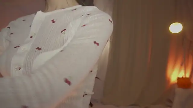 Snapshot of arizonasunrise chatting on 9, 11, 2025 arizonasunrise online show from 9, 11, 2025