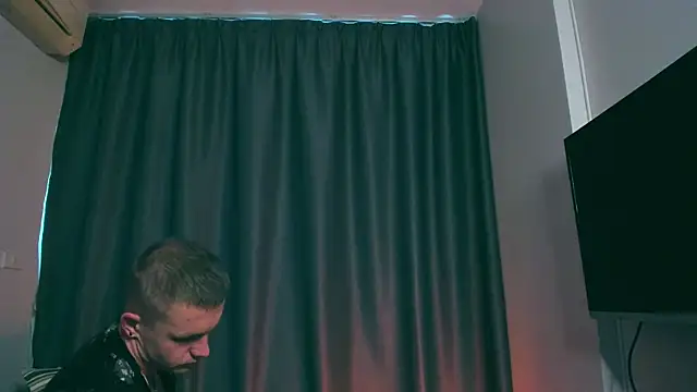 Snapshot of Samuel_Andrew chatting on 2, 2, 2025 Samuel Andrew online show from 2, 2, 2025