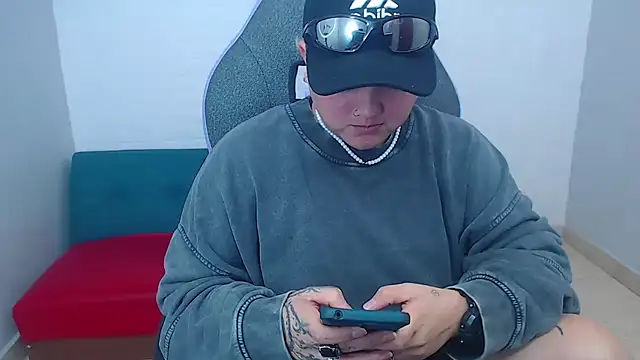 isabeautyx19 online show from 20, 1, 2025