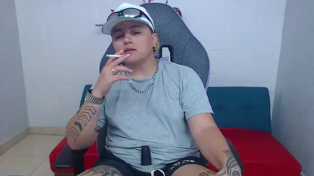 isabeautyx19 online show from 30, 1, 2025